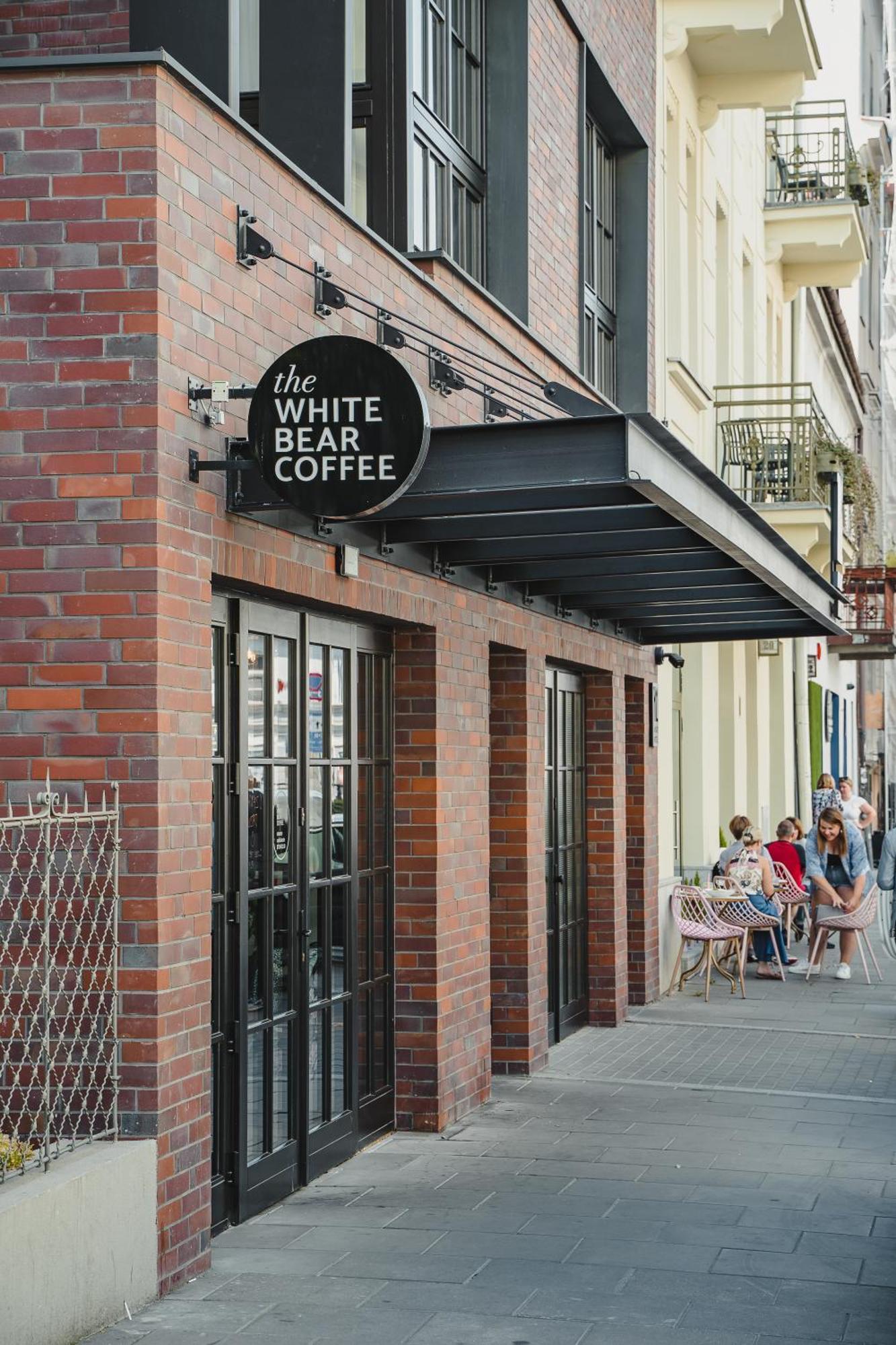 H11 Aparthotel Cracovia Exterior foto The White Bear Coffee